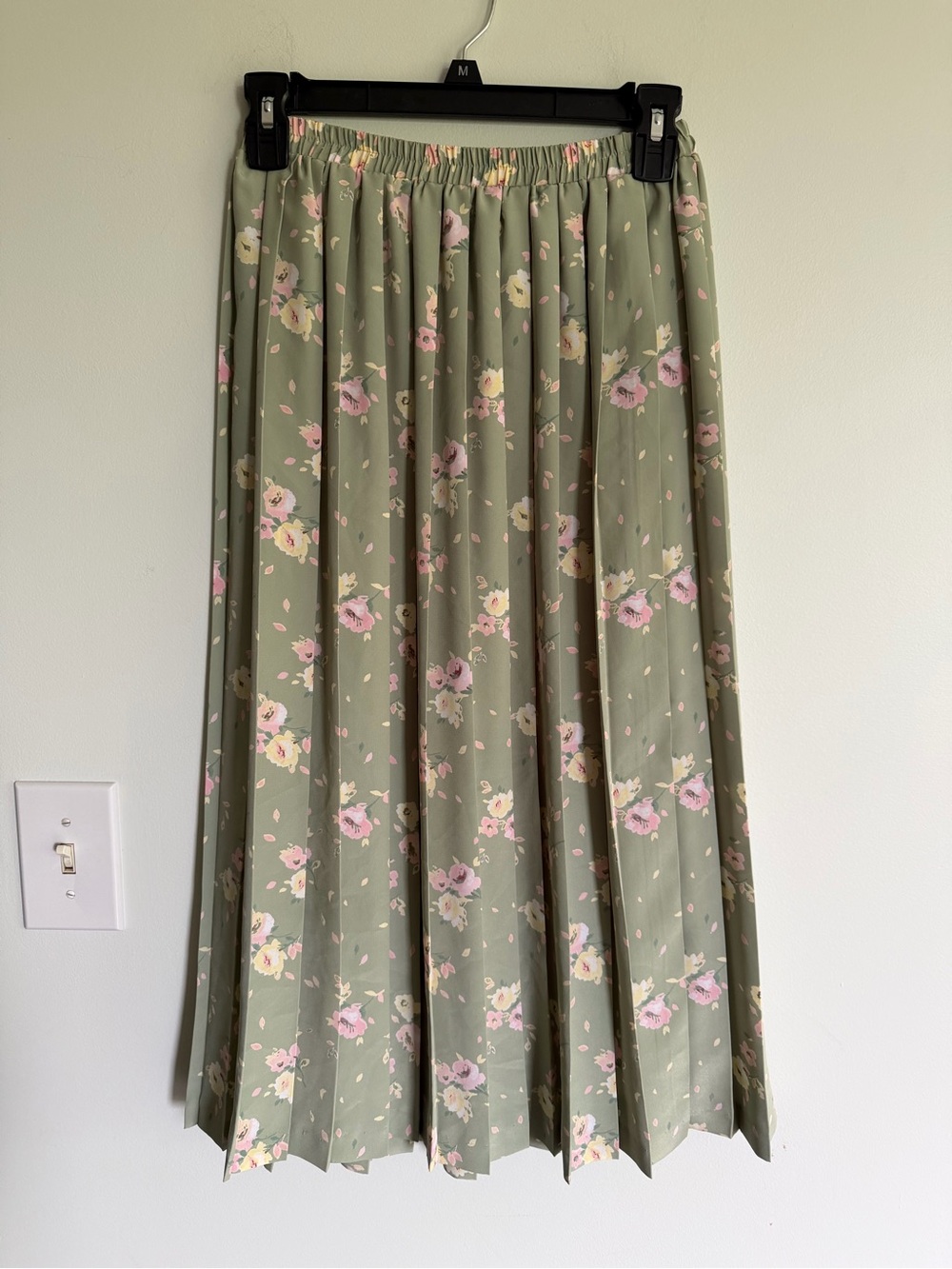 Vintage Leslie Fay Pastel Floral Pleated Midi Skirt - Sage garden Cottagecore